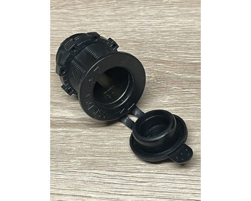 Marine Quality Waterproof 12V Power Socket Motorcycle/Boat/Camper