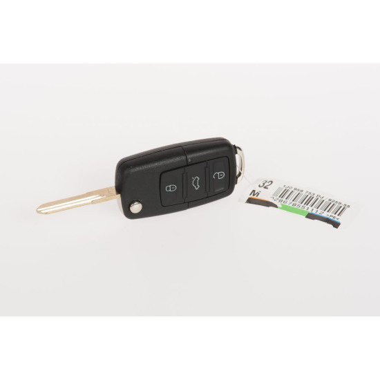 Rightclick Spare Flip Key Remote Shell VW T4 HU49 – Cut from a photo 